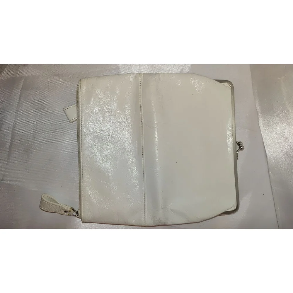 Fossil Vintage Pebbled Leather Wallet